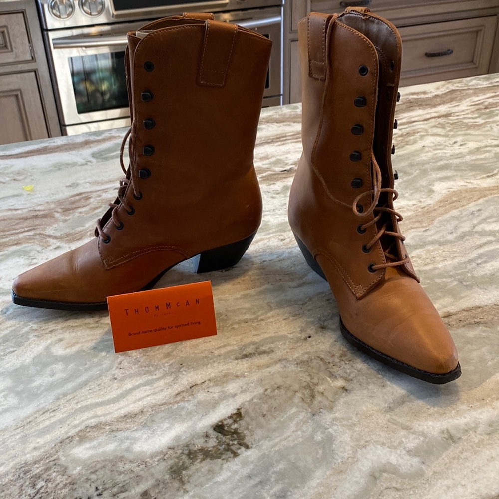 ThomMcan size 5 lace up heeled boot